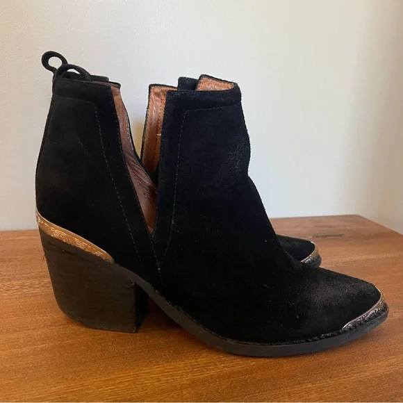 Jeffrey Campbell Cromwell Black Suede Western Ankle Boots 7.5 - Picture 3 of 6